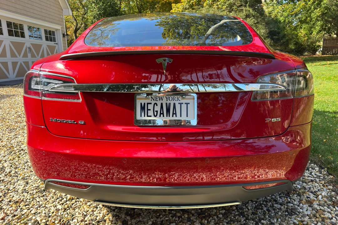 2013 Tesla Model S - Image 5 of 31