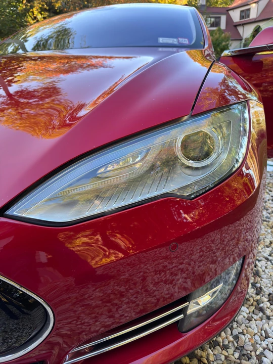 2013 Tesla Model S - Image 23 of 31