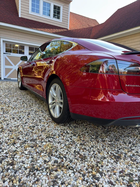 2013 Tesla Model S - Image 27 of 31