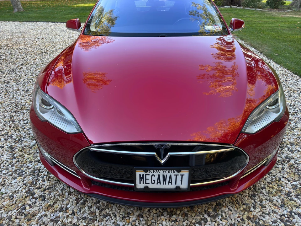 2013 Tesla Model S - Image 8 of 31
