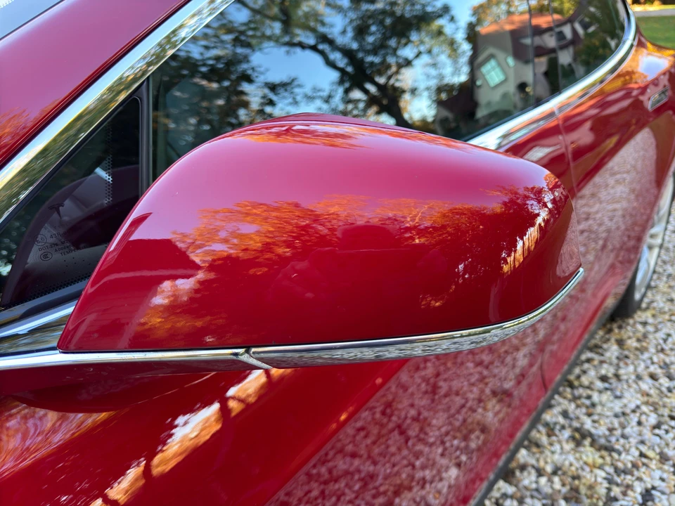 2013 Tesla Model S - Image 26 of 31