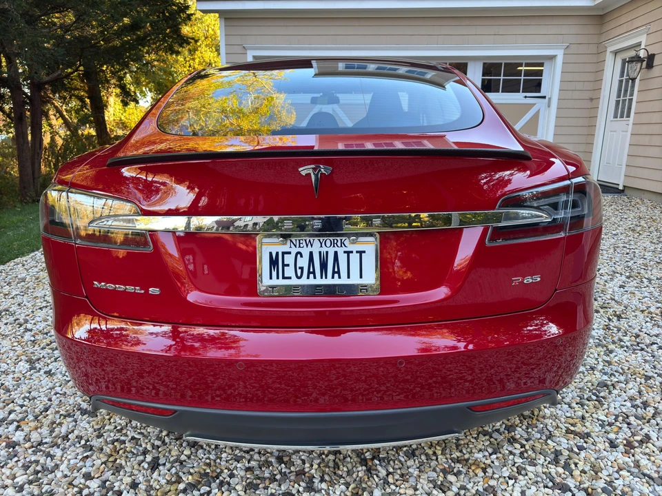 2013 Tesla Model S - Image 15 of 31