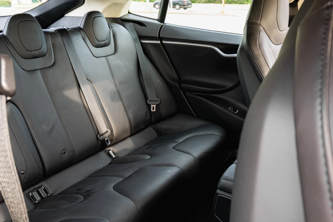 2013 Tesla Model S - Image 29 of 31