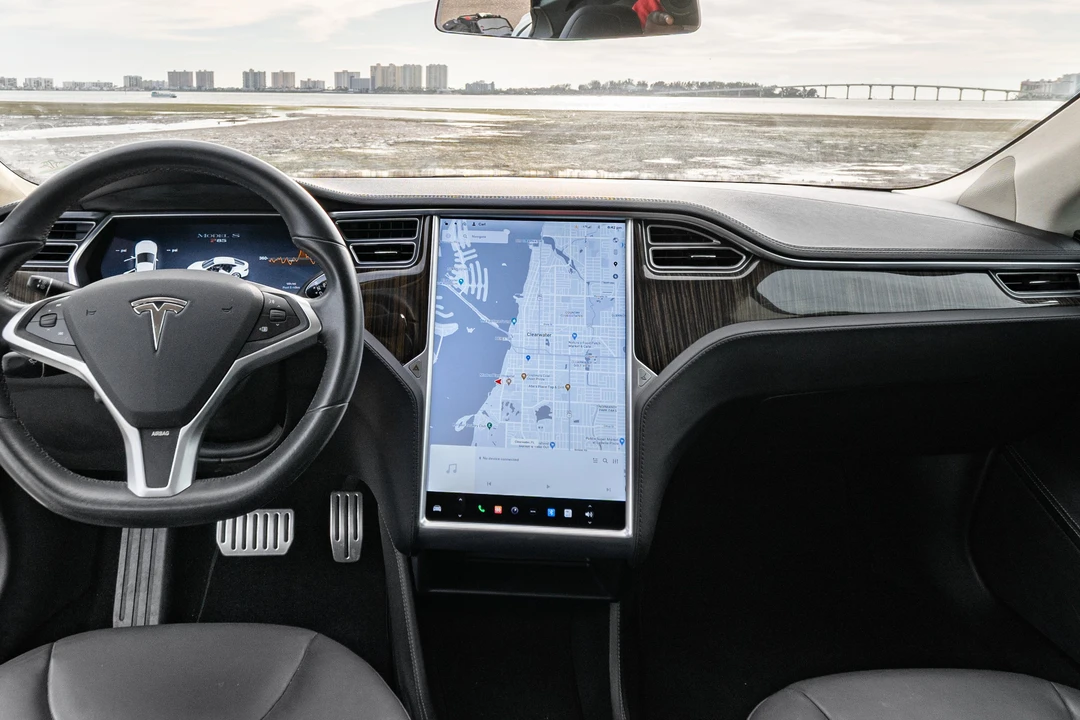 2013 Tesla Model S - Image 31 of 31