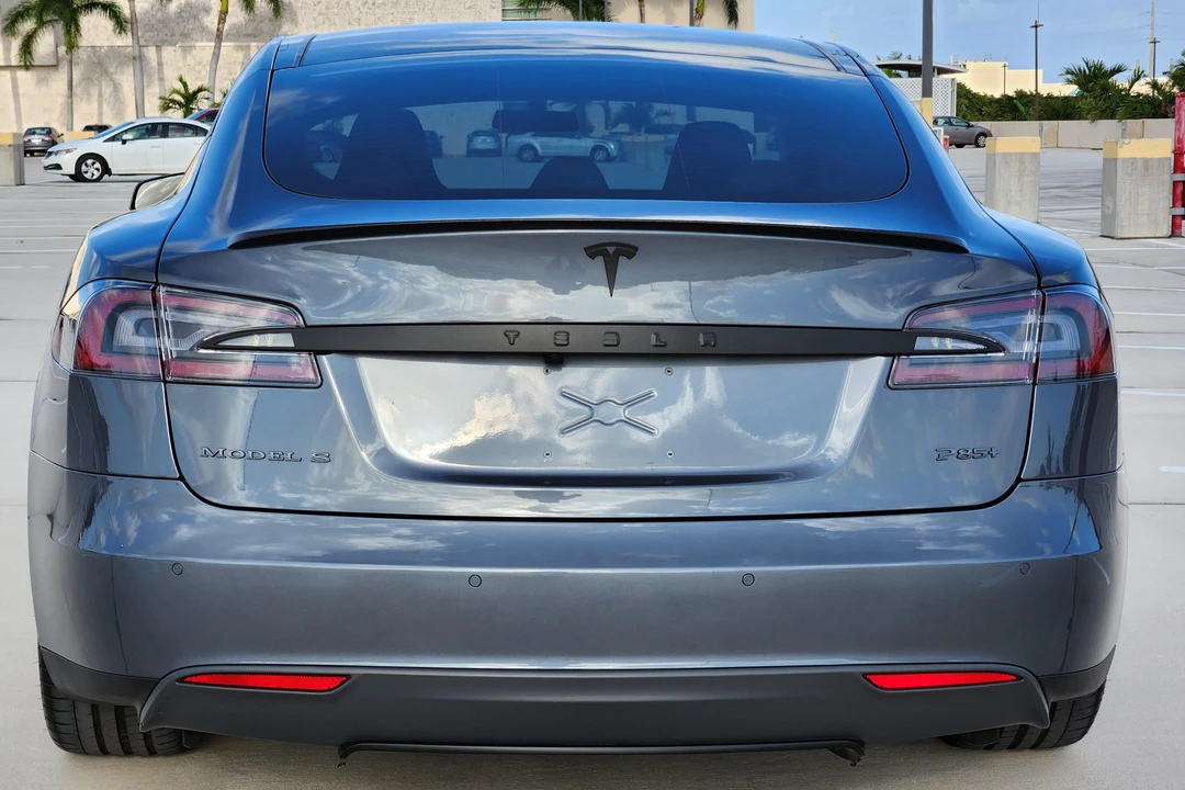2013 Tesla Model S - Image 5 of 31