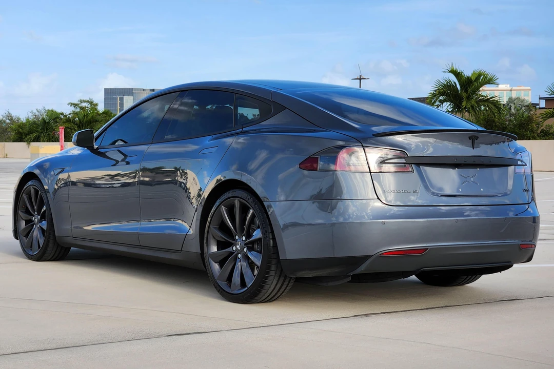 2013 Tesla Model S - Image 4 of 31