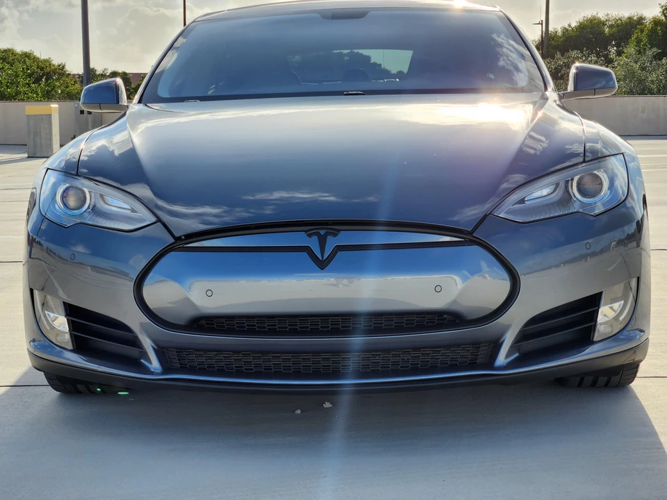 2013 Tesla Model S - Image 7 of 31