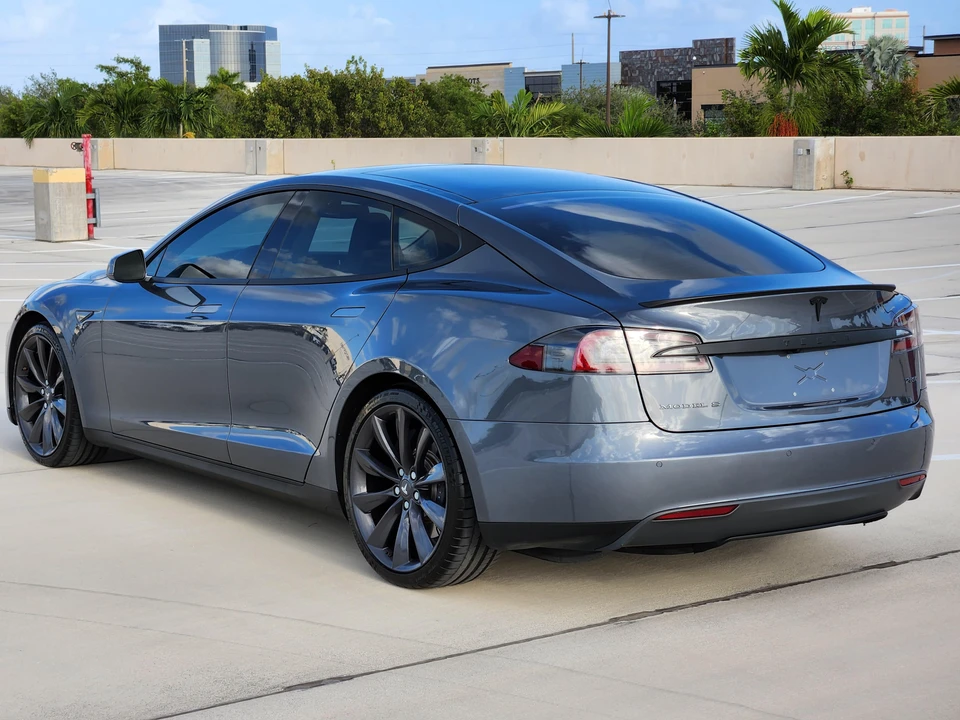 2013 Tesla Model S - Image 12 of 31