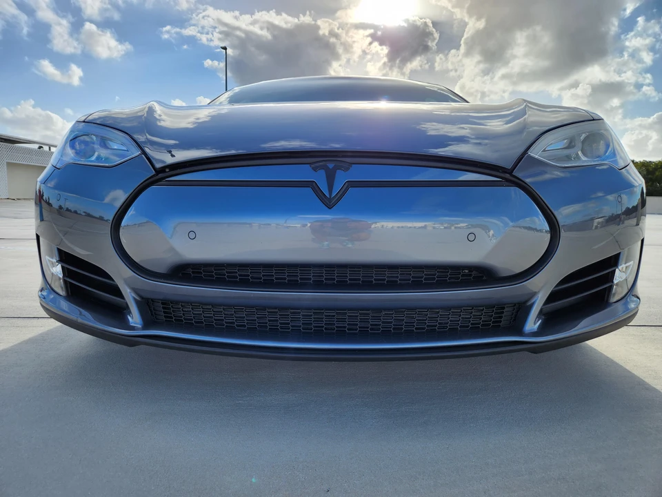2013 Tesla Model S - Image 20 of 31