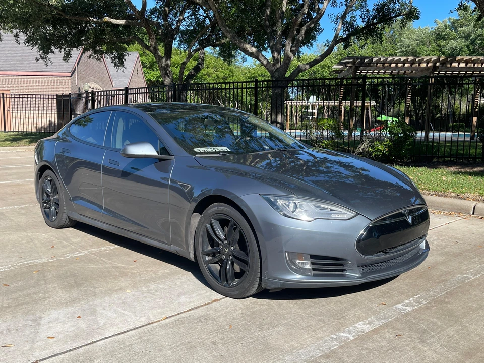 2013 Tesla Model S - Image 30 of 31