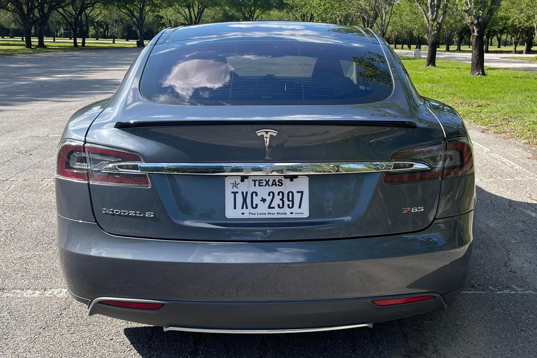 2013 Tesla Model S - Image 5 of 31
