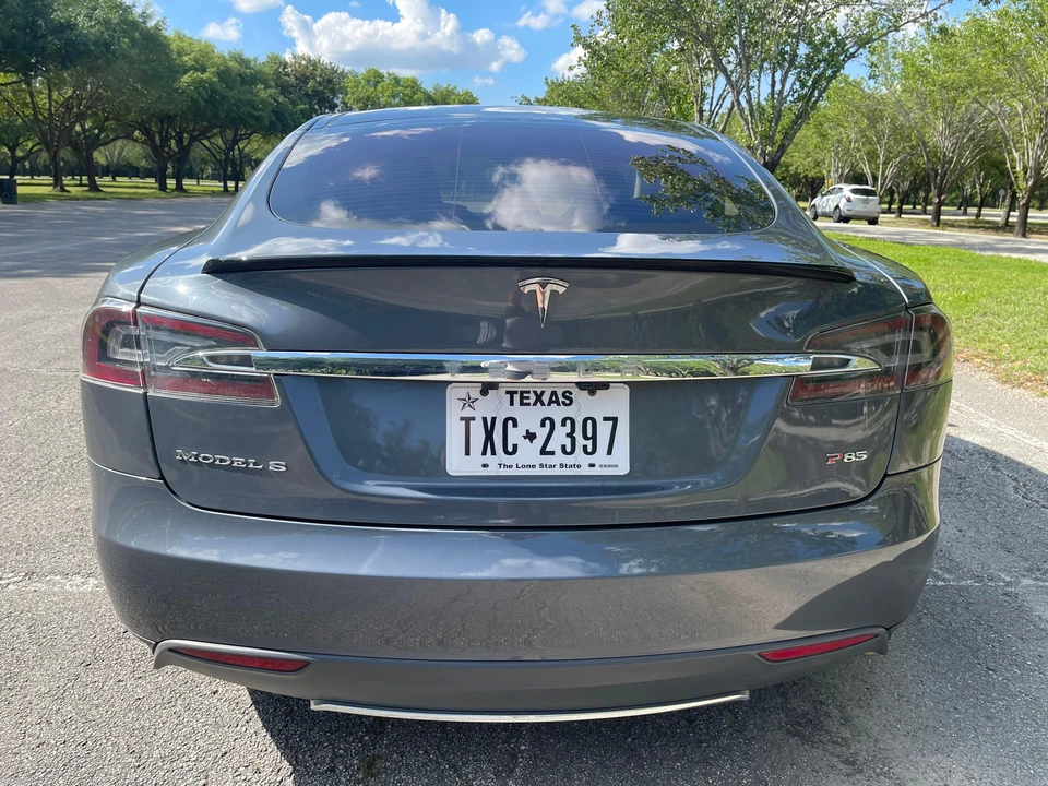 2013 Tesla Model S - Image 22 of 31