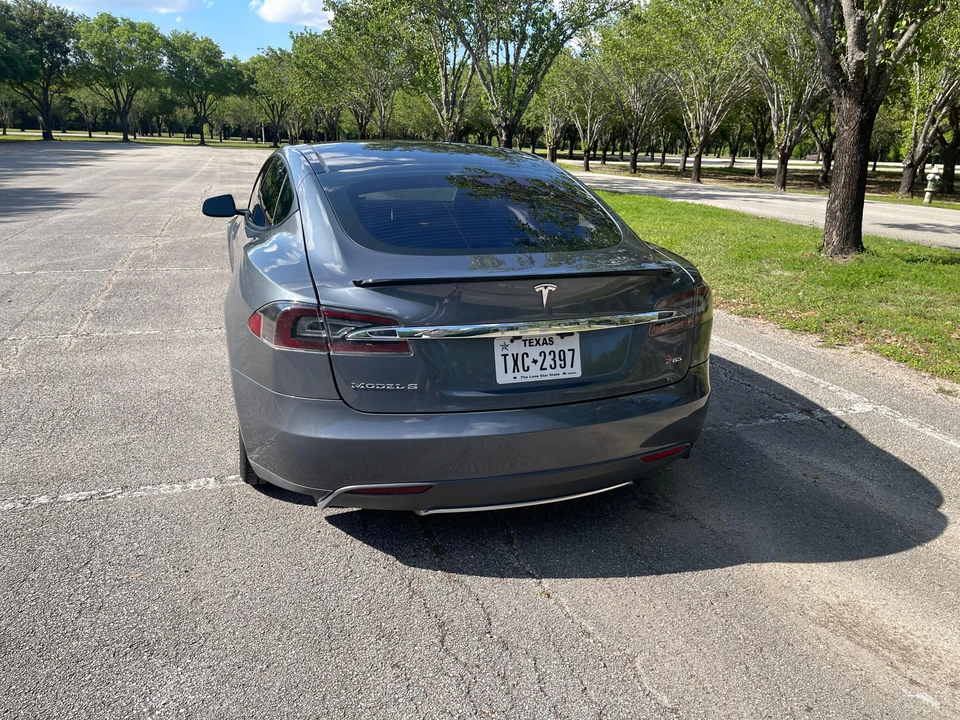 2013 Tesla Model S - Image 20 of 31