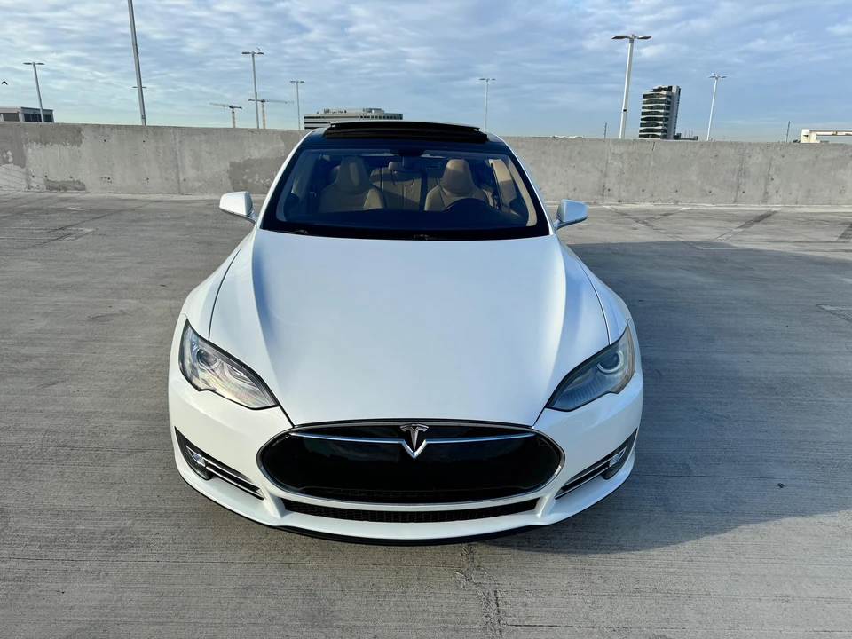2013 Tesla Model S - Image 6 of 31