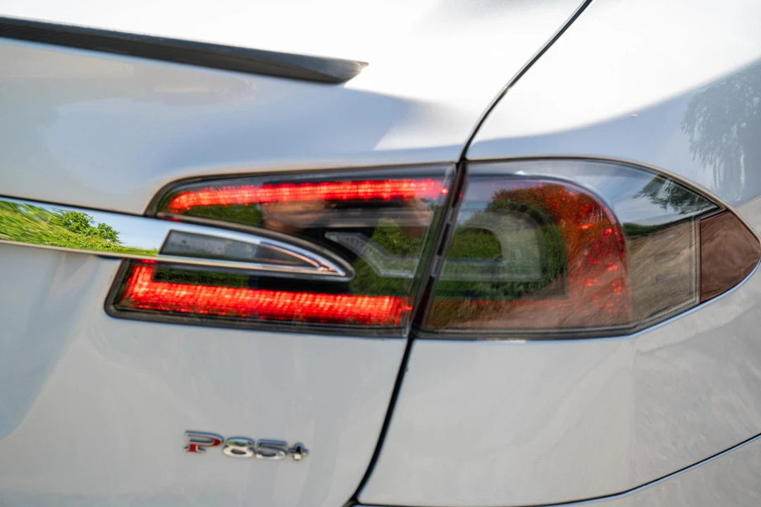 2013 Tesla Model S - Image 30 of 31