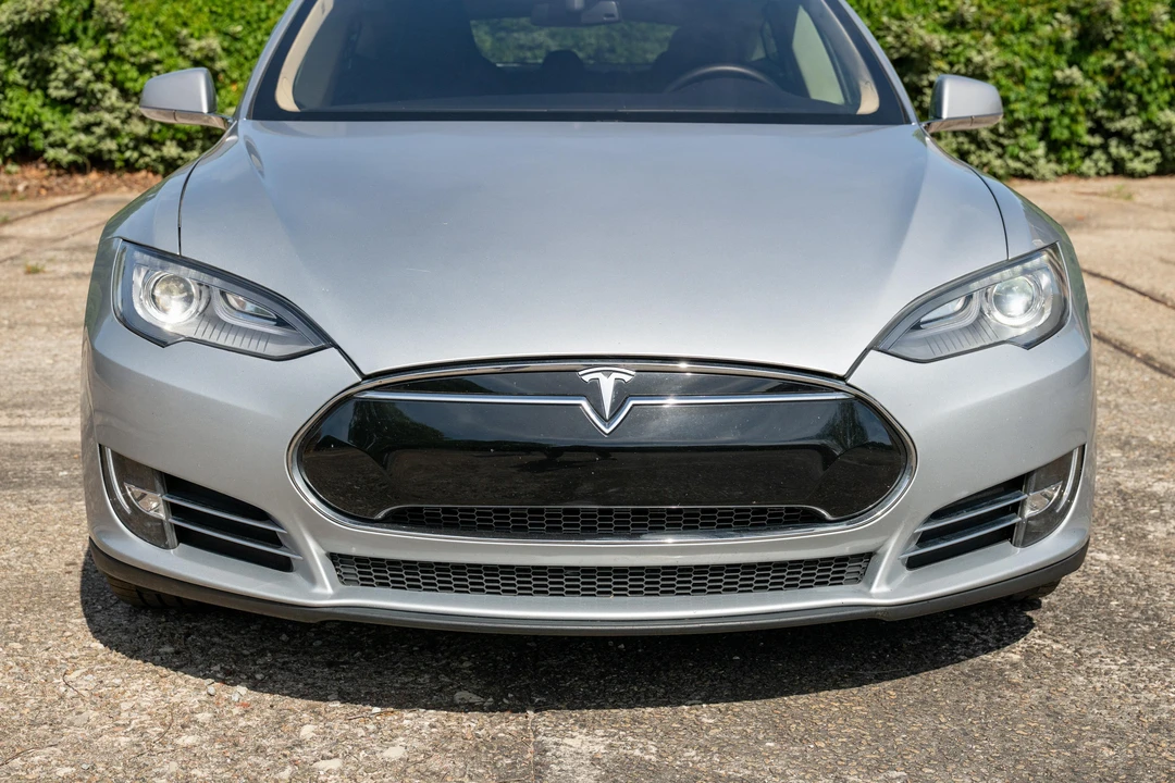 2013 Tesla Model S - Image 14 of 31