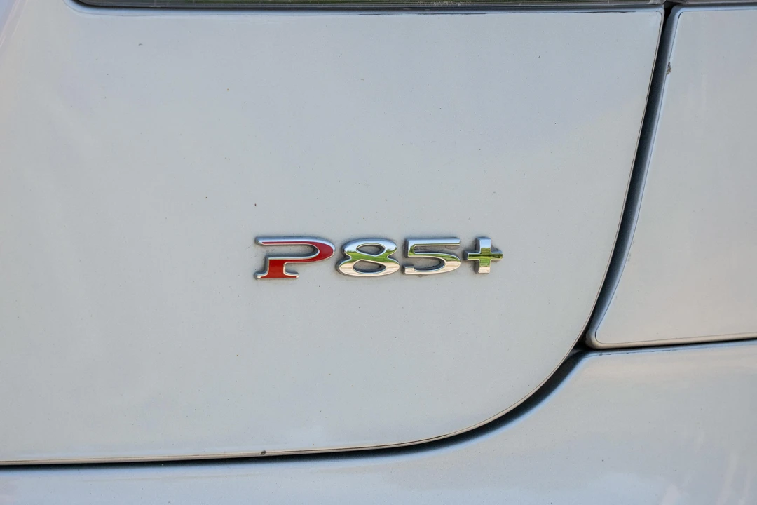 2013 Tesla Model S - Image 29 of 31