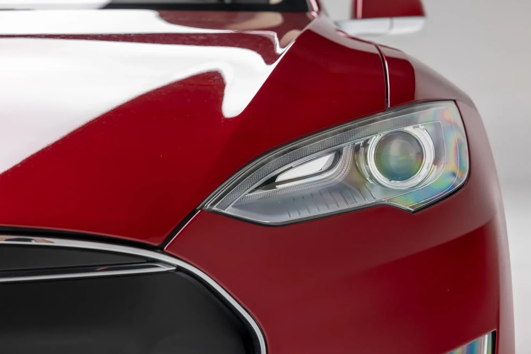 2013 Tesla Model S - Image 30 of 31