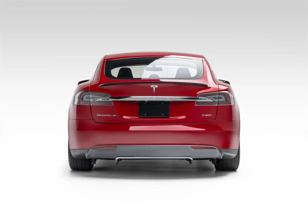 2013 Tesla Model S - Image 3 of 31
