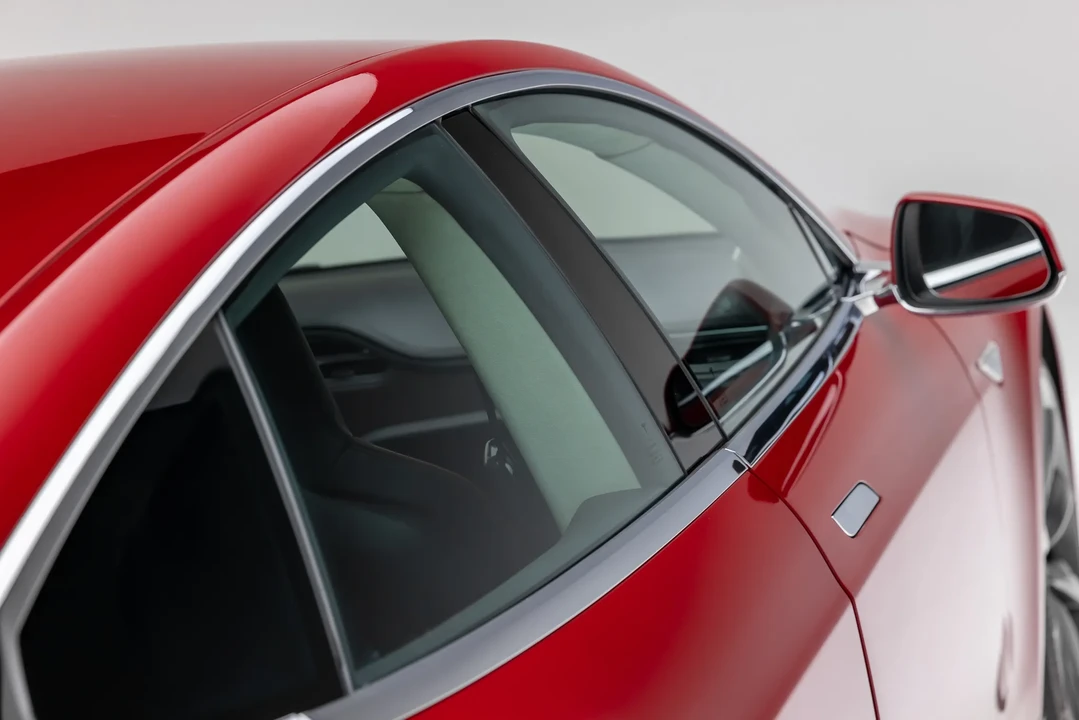 2013 Tesla Model S - Image 20 of 31