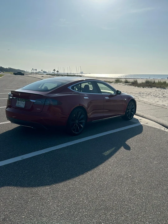 2013 Tesla Model S - Image 26 of 31