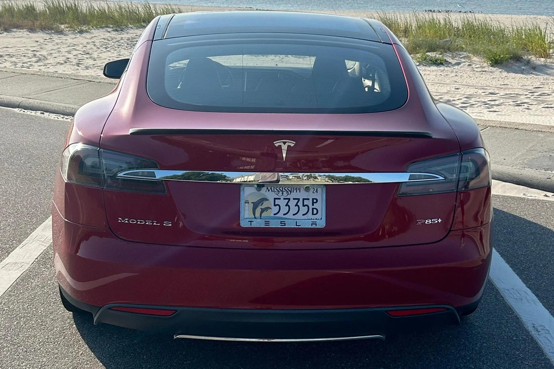 2013 Tesla Model S - Image 5 of 31