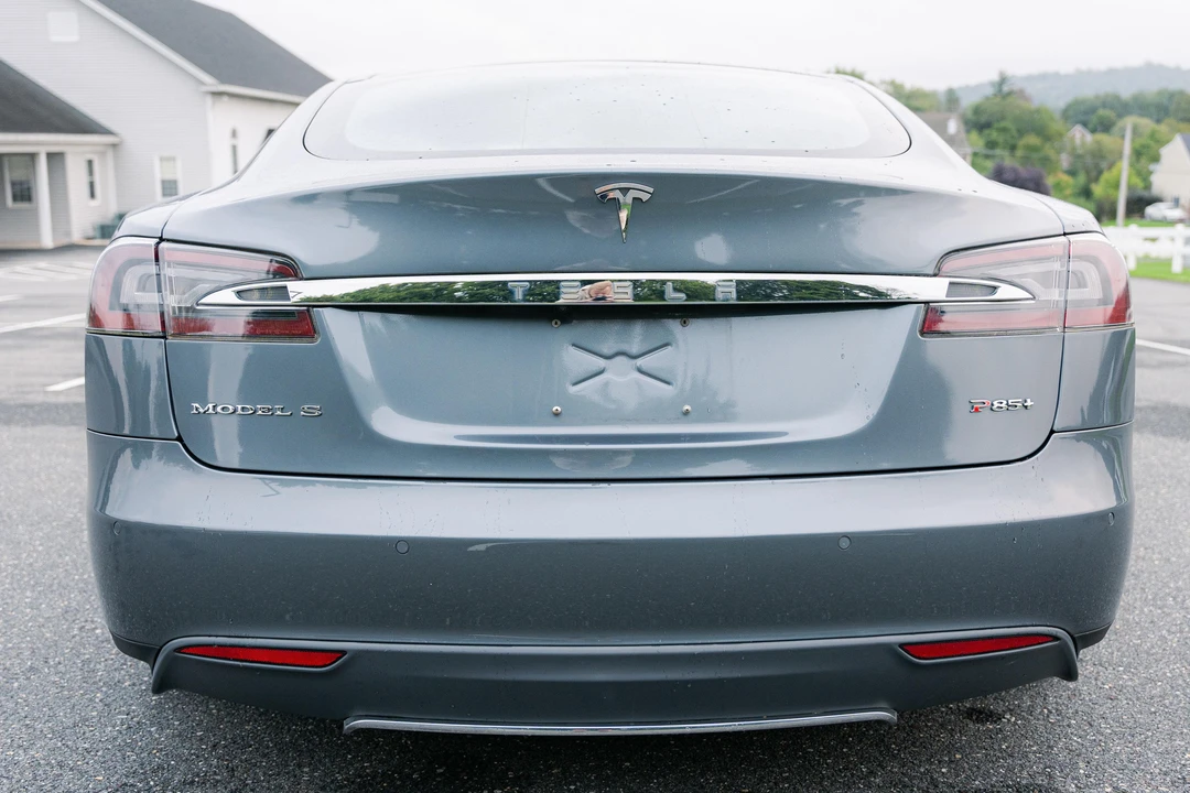 2013 Tesla Model S - Image 25 of 31