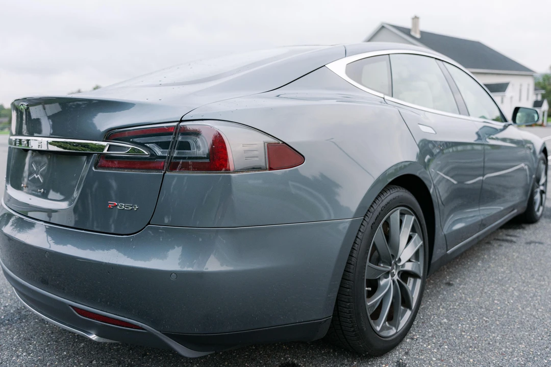 2013 Tesla Model S - Image 27 of 31