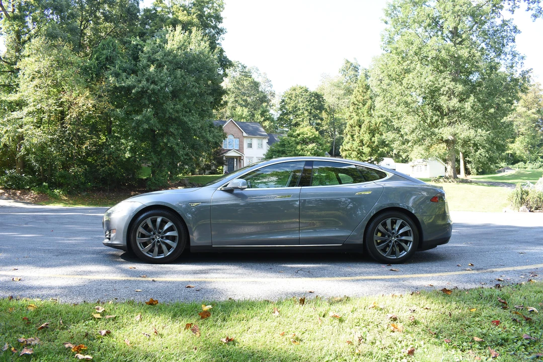 2013 Tesla Model S - Image 20 of 31