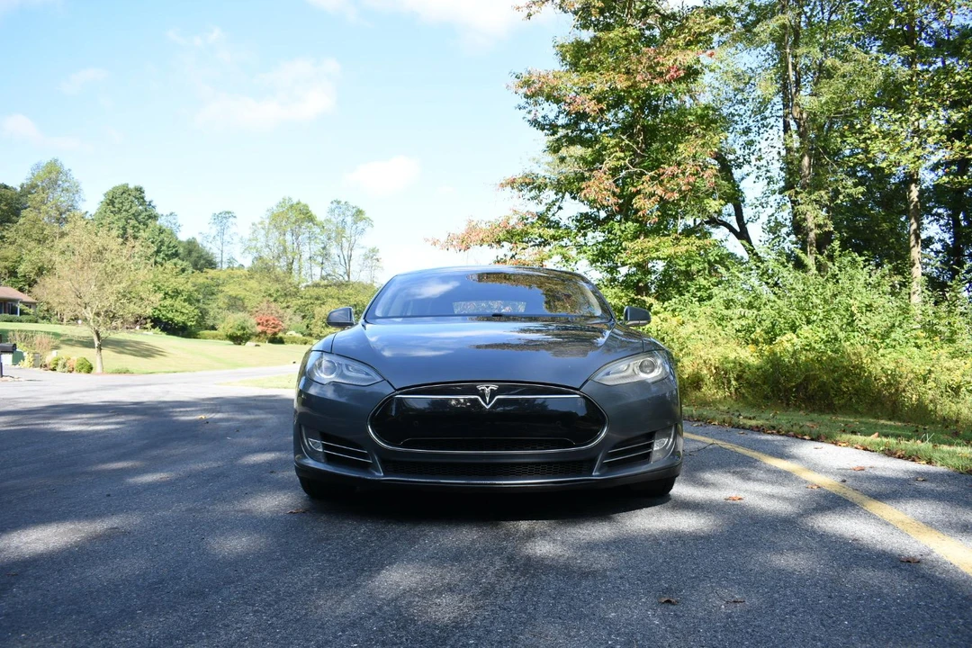 2013 Tesla Model S - Image 6 of 31