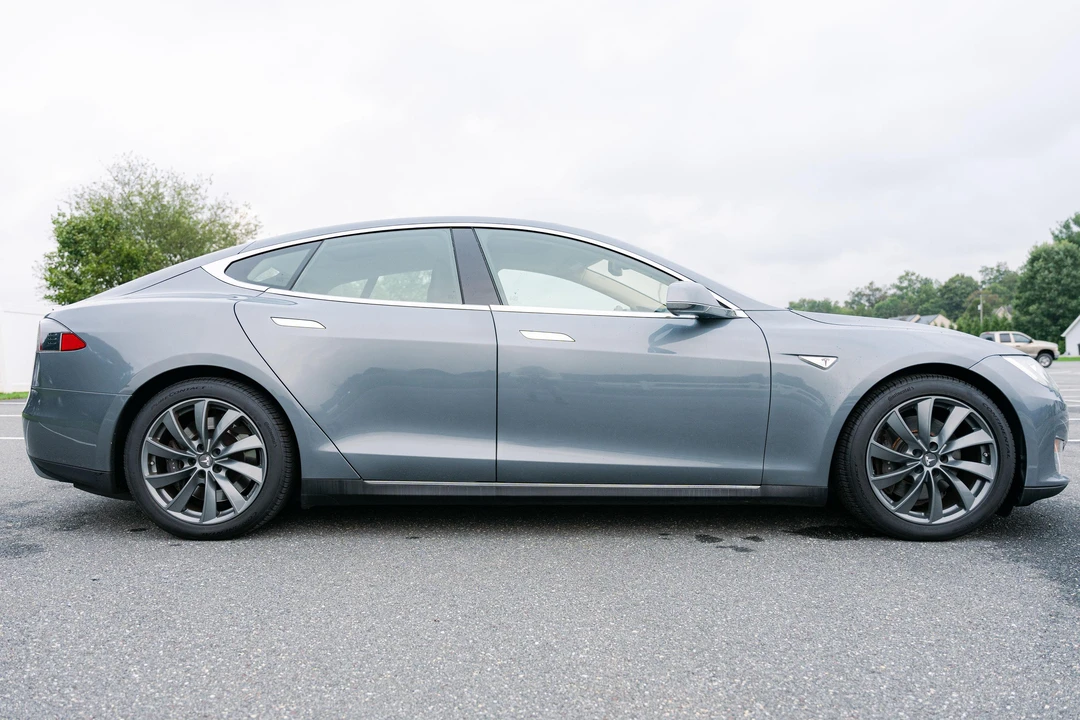 2013 Tesla Model S - Image 31 of 31