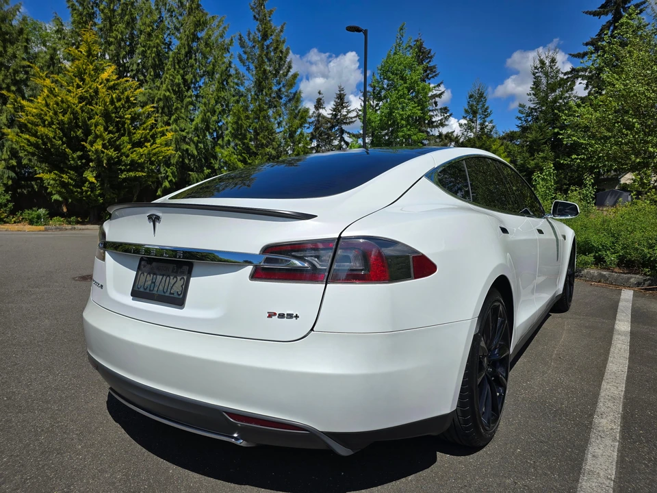 2013 Tesla Model S - Image 22 of 31