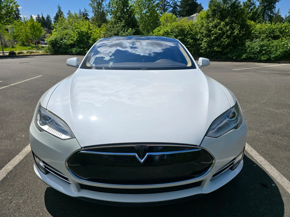 2013 Tesla Model S - Image 7 of 31