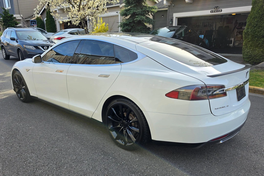 2013 Tesla Model S - Image 4 of 31