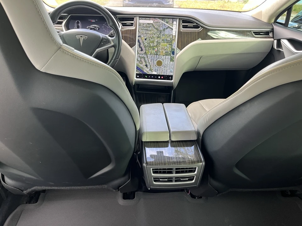 2013 Tesla Model S - Image 19 of 21