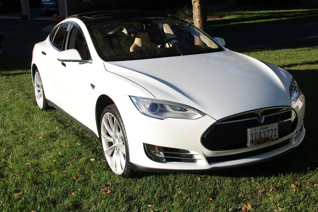 2013 Tesla Model S - Image 30 of 31