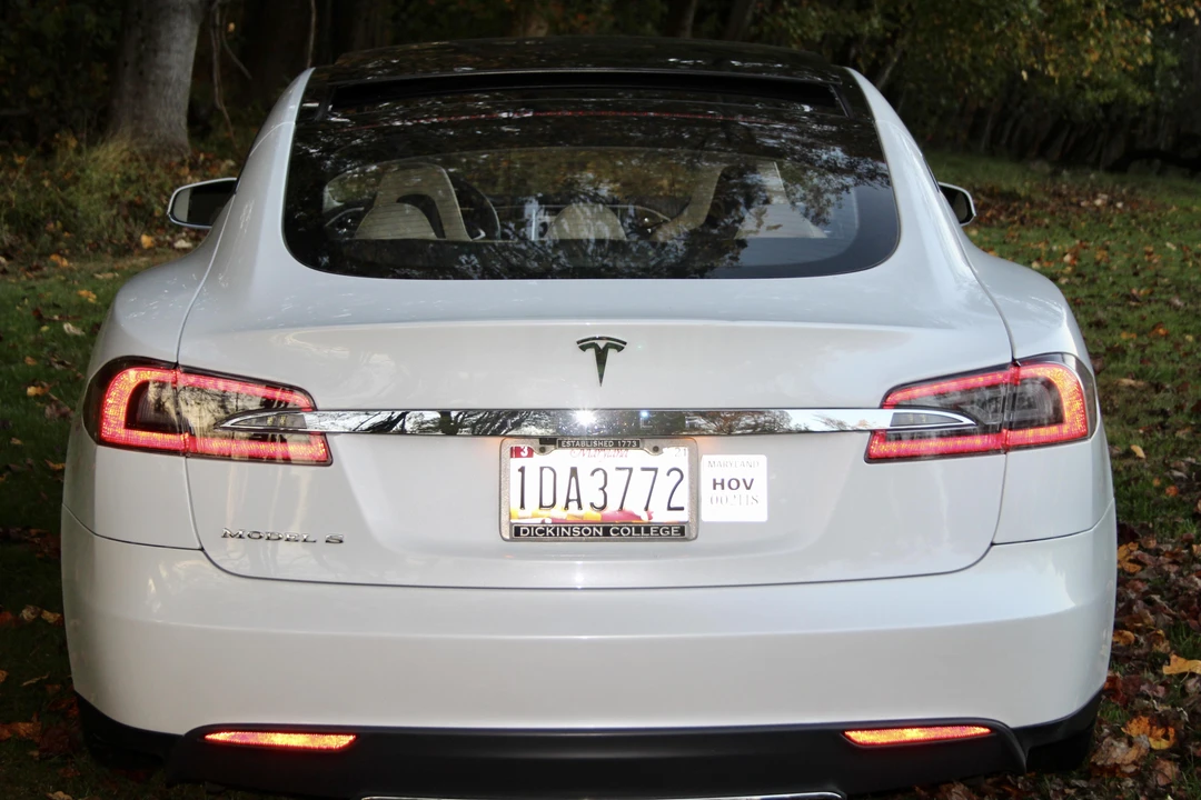 2013 Tesla Model S - Image 20 of 31