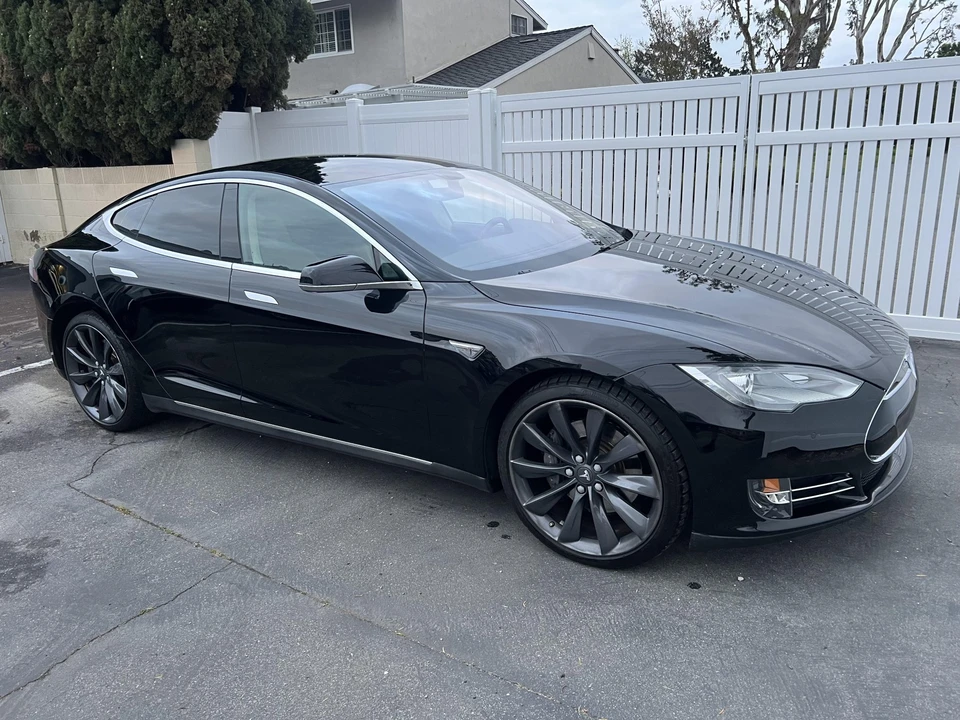 2013 Tesla Model S - Image 28 of 31
