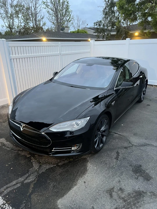 2013 Tesla Model S - Image 23 of 31