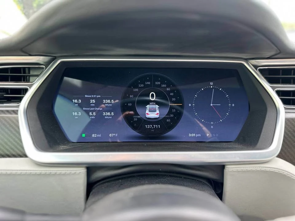 2013 Tesla Model S - Image 11 of 13