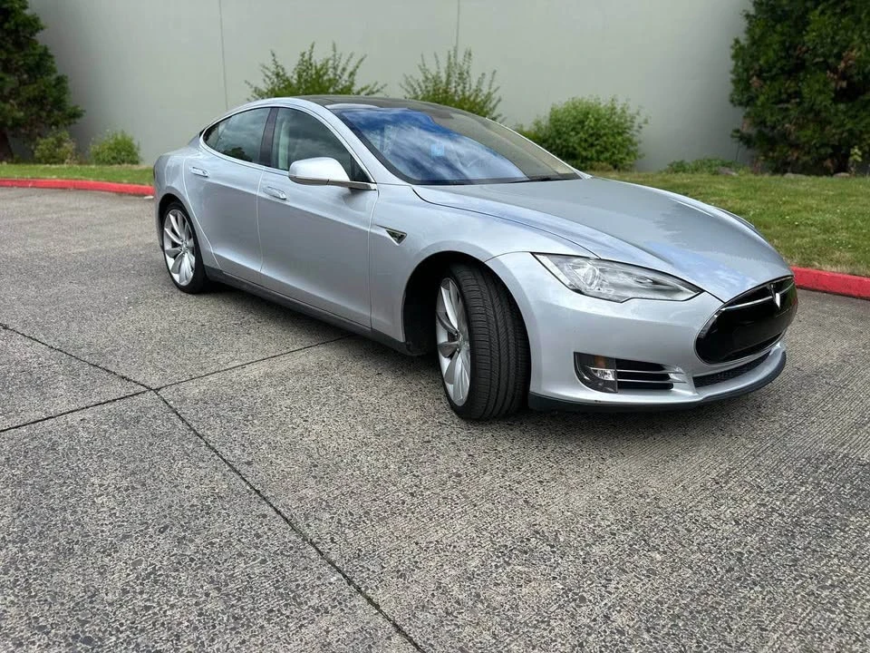 2013 Tesla Model S - Image 4 of 13