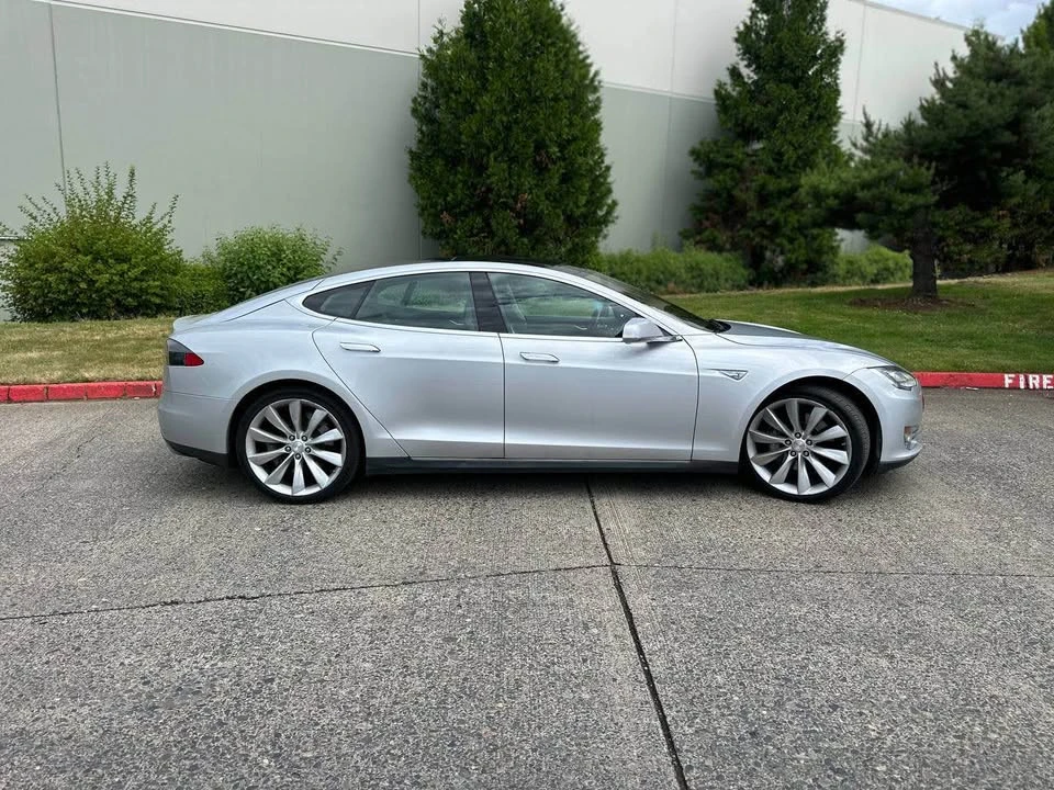 2013 Tesla Model S - Image 3 of 13