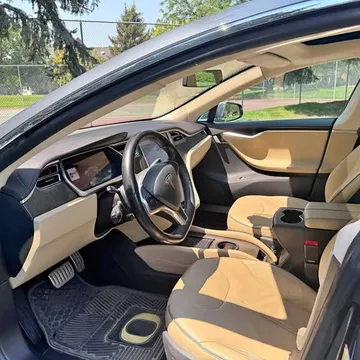 2013 Tesla Model S P85