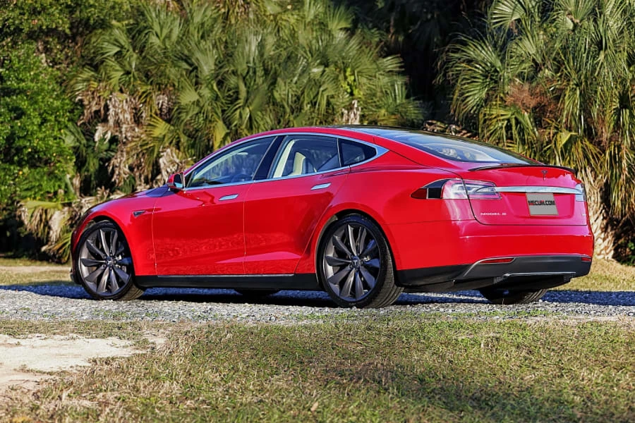 2013 Tesla Model S - Image 2 of 12