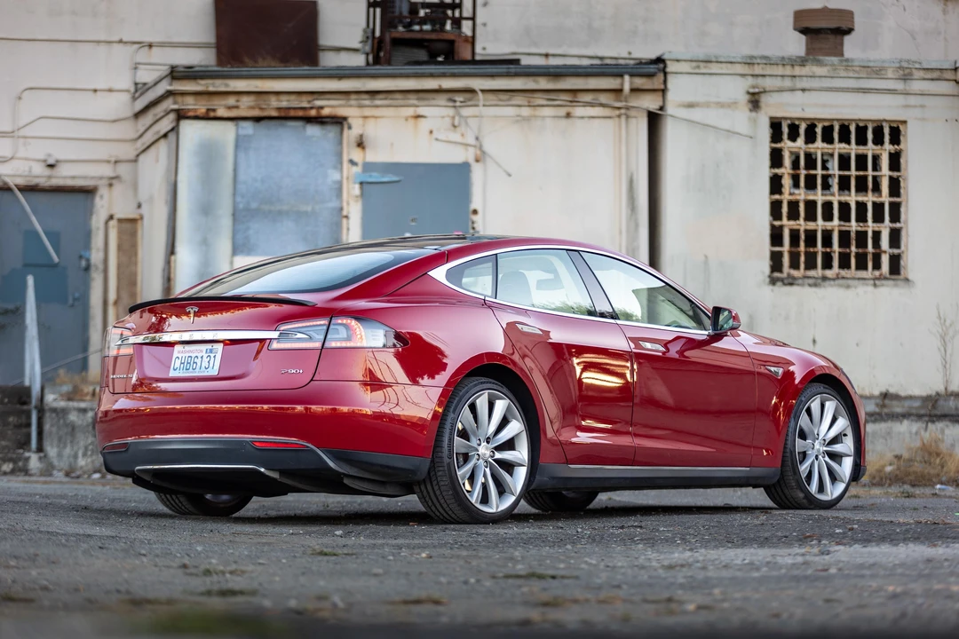 2013 Tesla Model S - Image 31 of 31