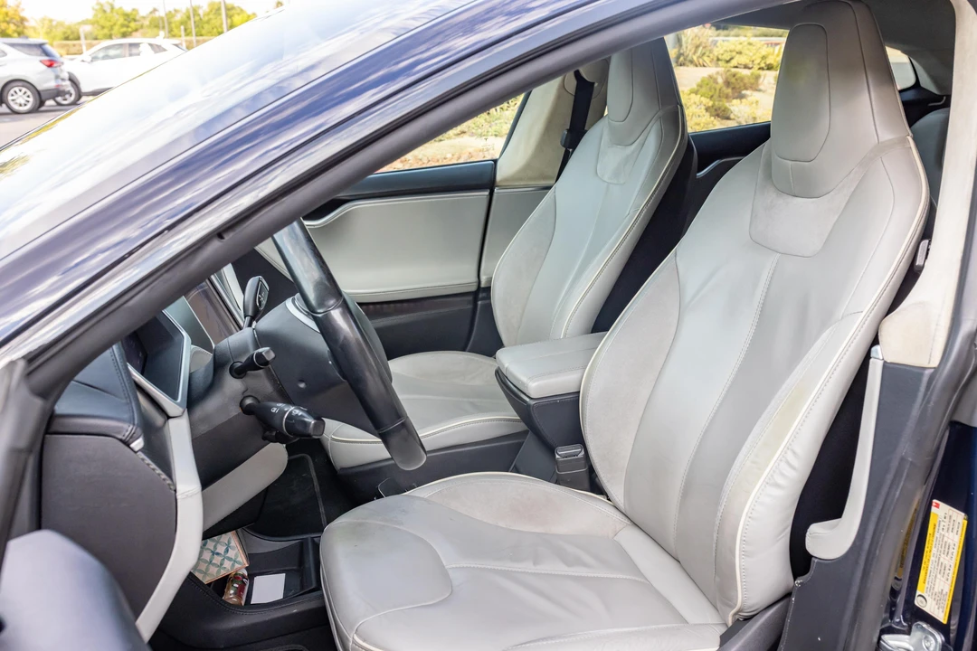 2013 Tesla Model S - Image 27 of 31