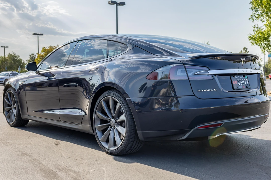2013 Tesla Model S - Image 4 of 31