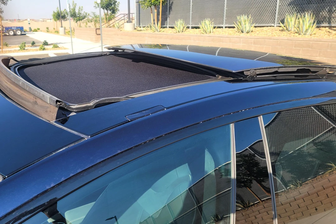 2013 Tesla Model S - Image 19 of 31