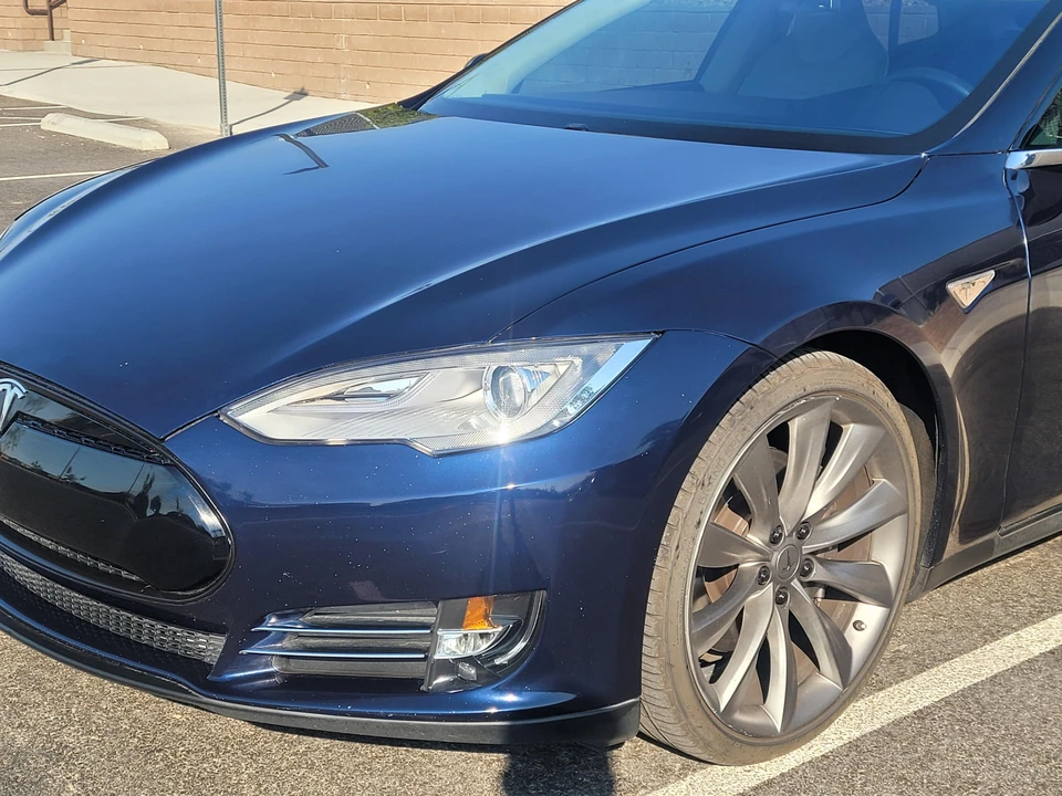 2013 Tesla Model S - Image 16 of 31