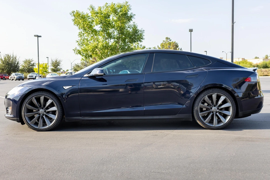 2013 Tesla Model S - Image 3 of 31